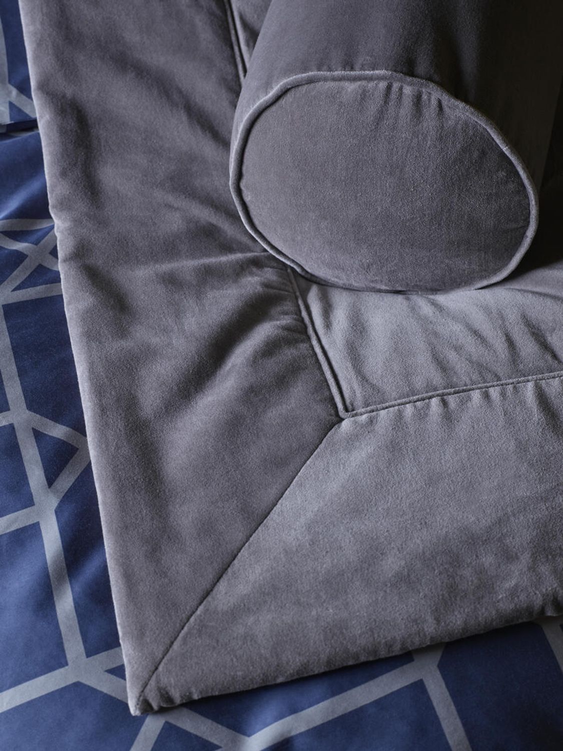HALVOR BAKKE WELLINGTON SENGETEPPE - VINTAGE INDIGO
