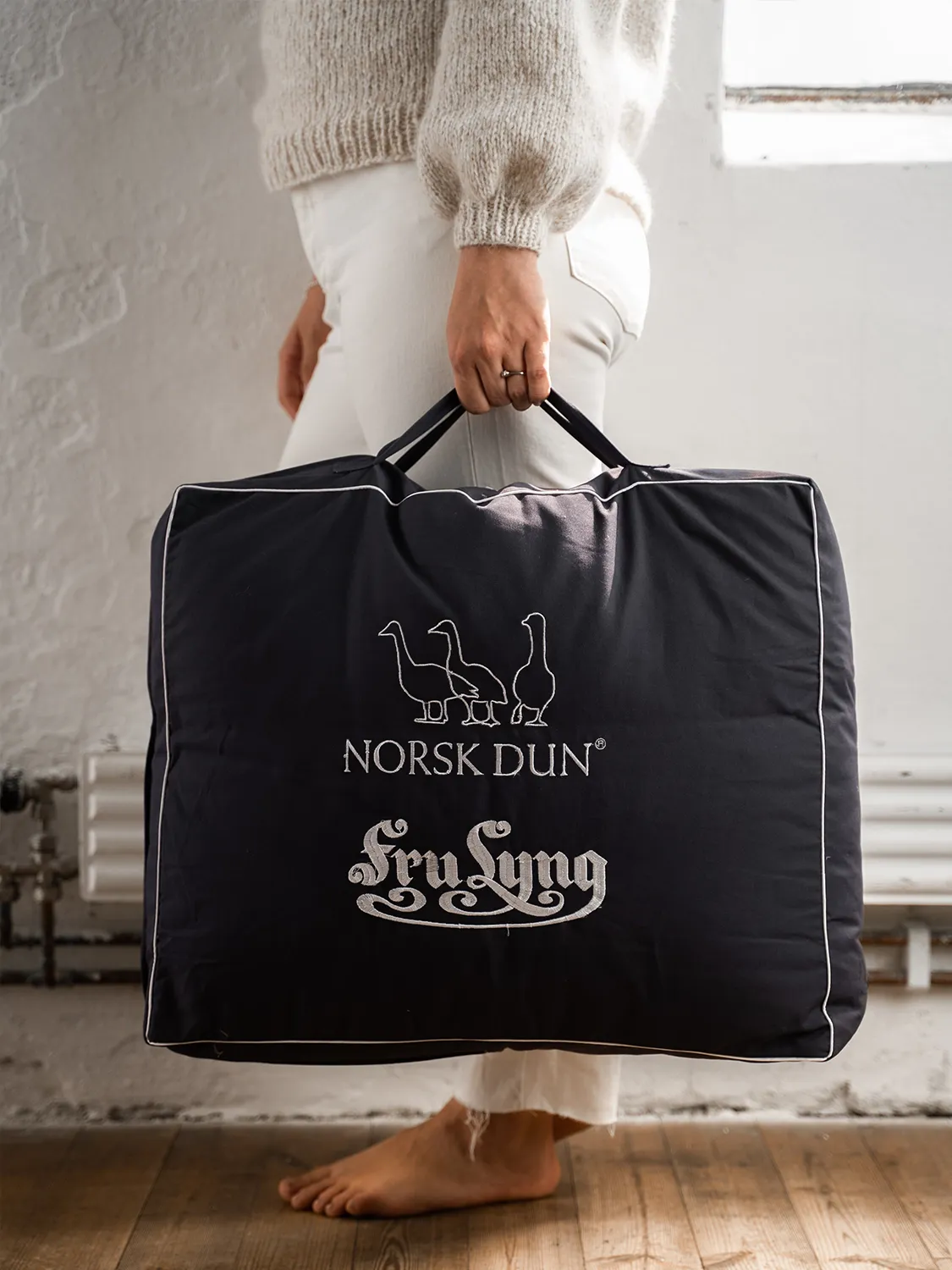 Fru Lyng dundyne MEDIUM kval.13+